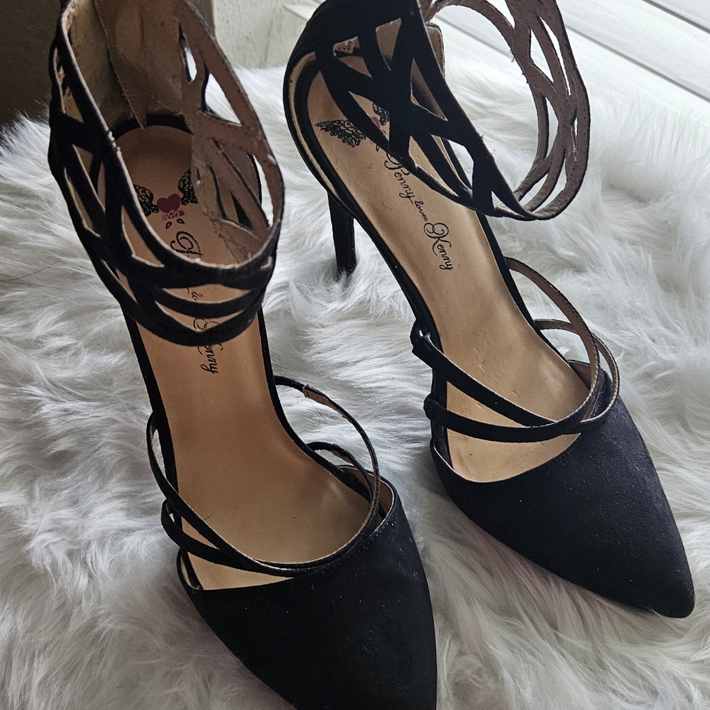 Black shoes